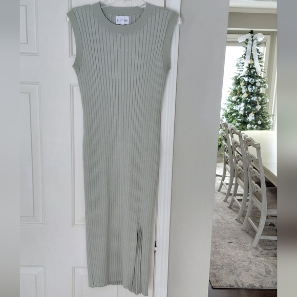 Olive & Oak Dresses & Skirts - Olive & Oak Midi Bodycon Green Ribbed Knit Party Stretch Sweater Dress. Size XL.